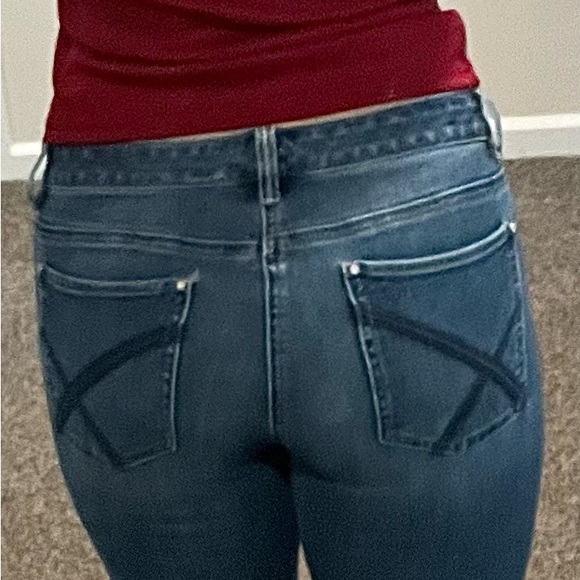 White House Black Market Jeans 8S - Picture 7 of 9